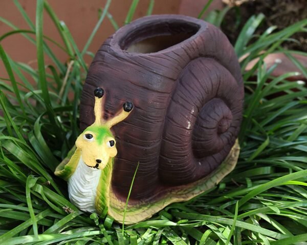 Beckon Venture-Handcrafted Cute Snail Shape Planter-Multicolor